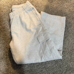 Aritzia TNA Cozy Sweatfleece Mega Cargo Sweatpants